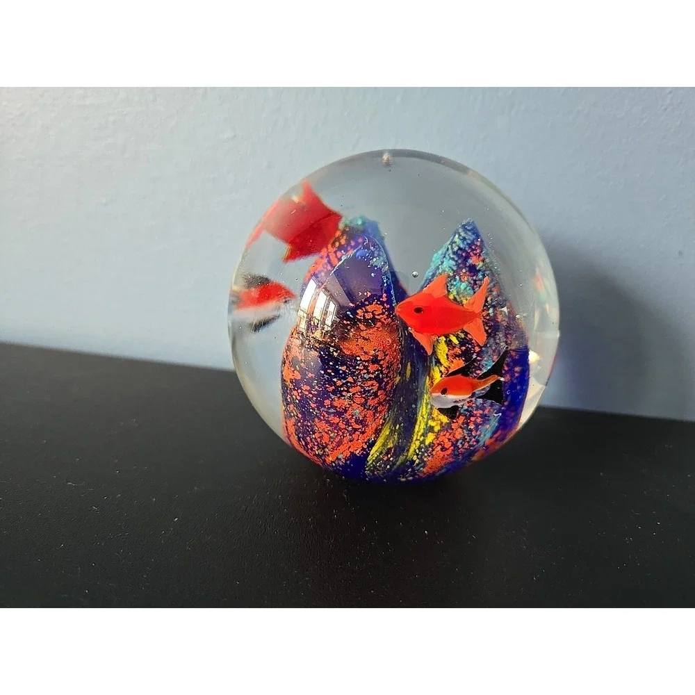 Crystal Collection Fish Paperweight‎ Handcrafted Round Shape Decorative